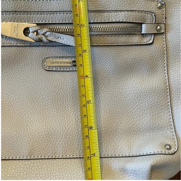 Beautiful Dana Buchman Pebled Leather‎ Off White Crossbody Bag - Picture 5 of 6